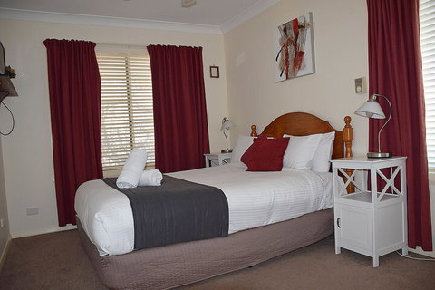 Cole House Apartments - Accommodation Perth 5