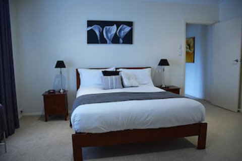 Cole House Apartments - Accommodation Perth 0