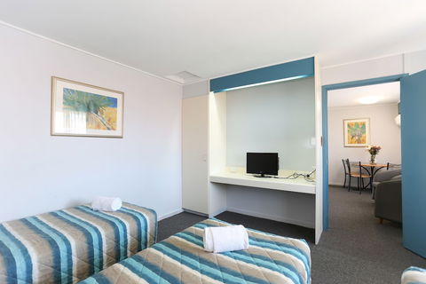 Reef Resort Motel - Accommodation Perth 4