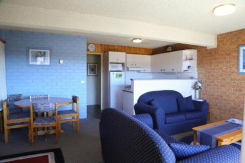 Blue Gums 1 - Accommodation Perth 7