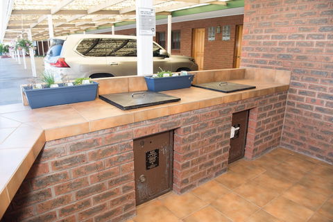 Elm Court Motel - Accommodation Perth 3