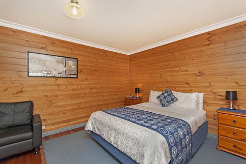 Sails Elegant Spacious Beach Villa - Accommodation Perth 4