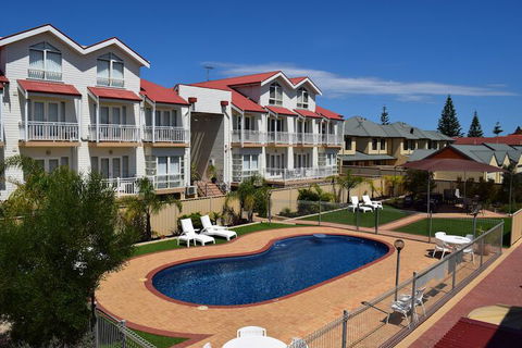 The Jetty Resort - Accommodation Perth 3