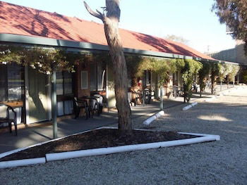 Jolly Swagman Motor Inn Holbrook - Accommodation Perth 2