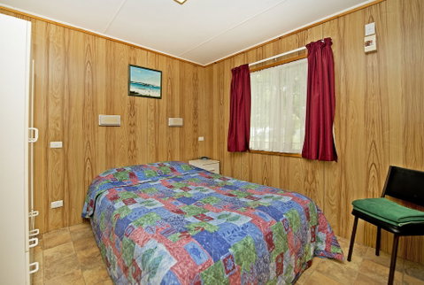 Acclaim Pine Grove Holiday Park - Accommodation Perth 2