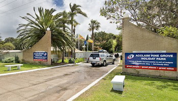 Acclaim Pine Grove Holiday Park - Accommodation Perth 4