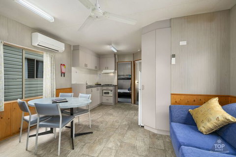 Cowes Caravan Park - Accommodation Perth 2