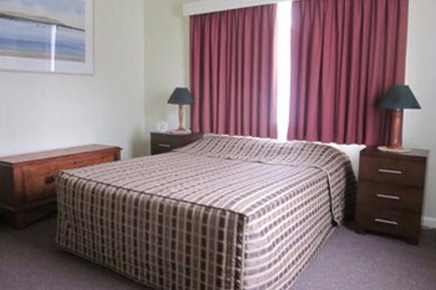 Lakes Waterfront Motel & Holiday Cottages - Accommodation Perth 5