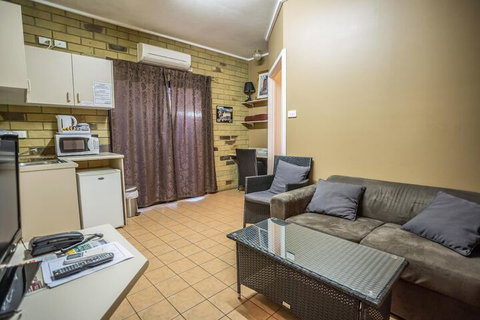 Abacus Motel - Perth Resorts 7