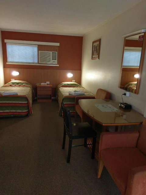 Motel Monaco - Accommodation Perth 5