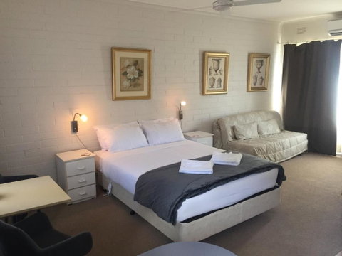 Buffalo Motel & Country Retreat - Accommodation Perth 4