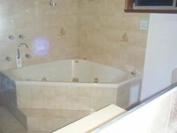 Paradise Lakes Motel - Accommodation Perth 2