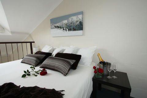 Summit Ridge Alpine Lodge - Perth Resorts 6