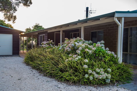 Cape Howe Cottages - Perth Resorts 6