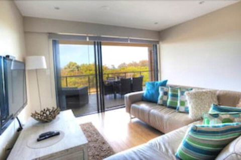 Loka Santi - Accommodation Perth 6