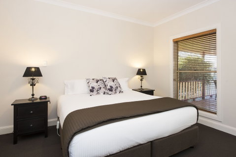 Colonial Court Villas - Accommodation Perth 2
