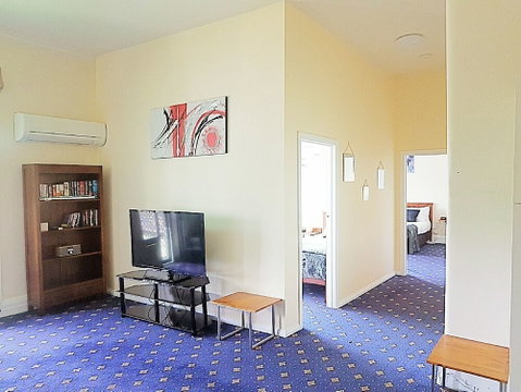 The Wharf Hotel Wynyard - Accommodation Perth 3