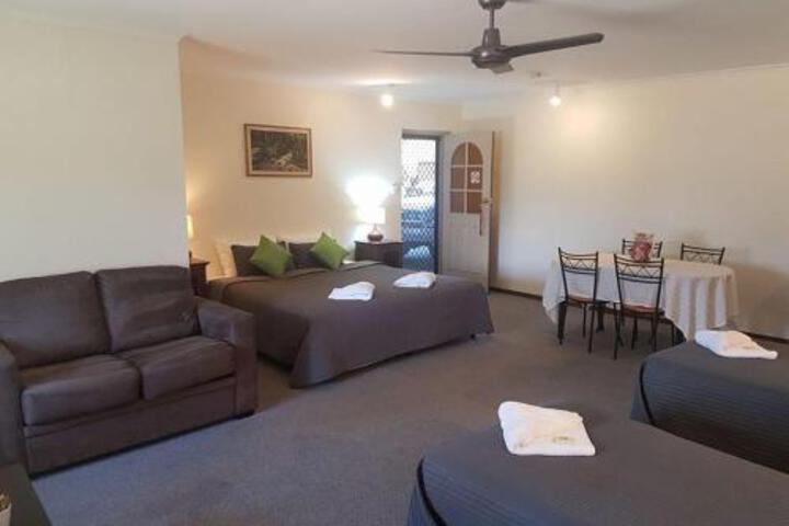 Beachport SA Perth Resorts