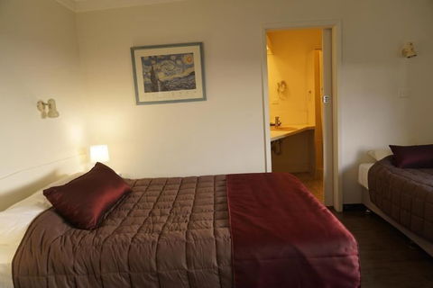 Country Motor Inn Singleton - Accommodation Perth 6