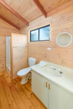 Lakes And Craters Holiday Park - Accommodation Perth 0