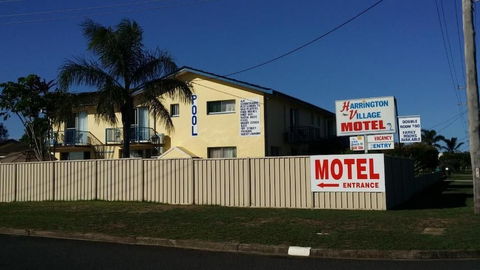 Harrington Village Motel - Accommodation Perth 2