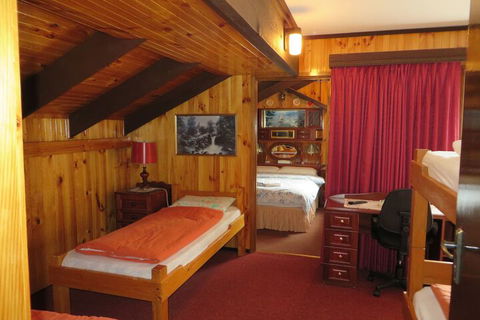 Karelia Alpine Lodge - Perth Resorts 4