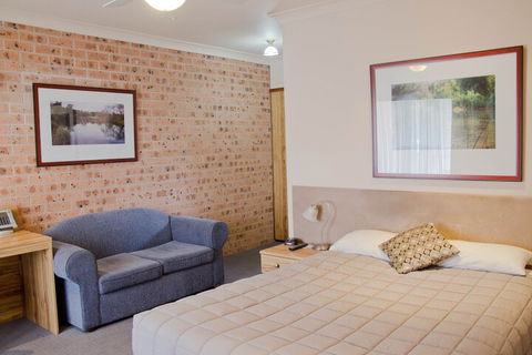 Baybrook Motor Inn & Apartments - Accommodation Perth 2