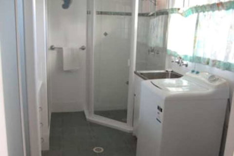 Palm Court Hervey Bay - Accommodation Perth 7