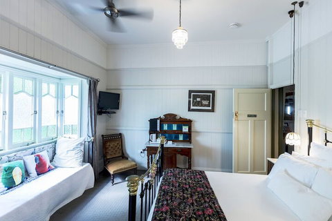 Number 12 Bed & Breakfast - Accommodation Perth 6