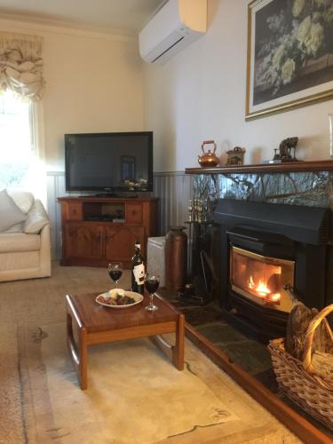 Bessies Cottage - Accommodation Perth 3