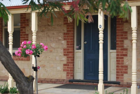 Jacaranda Cottage - Accommodation Perth 3