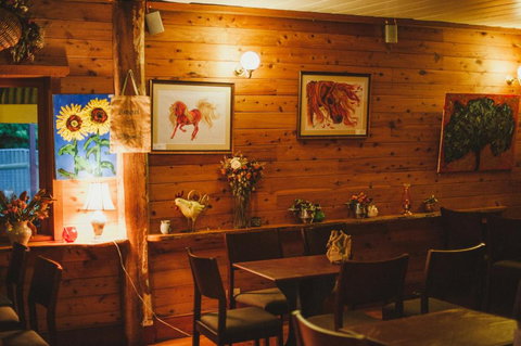 Gundaroo Colonial Inn - Accommodation Perth 6