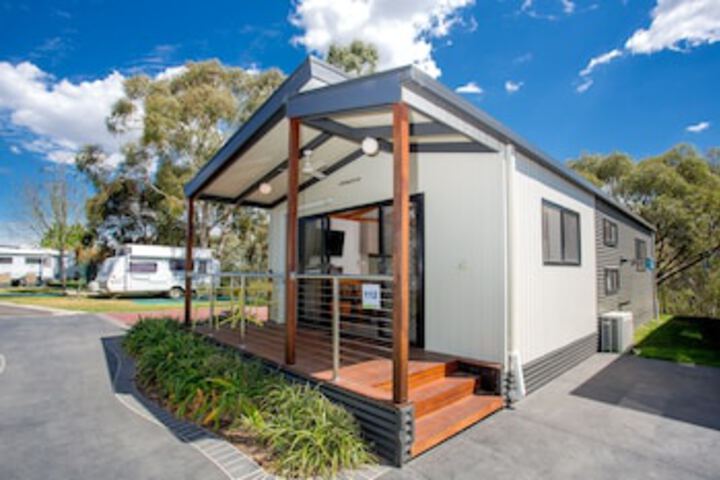 Coburg North VIC Perth Resorts