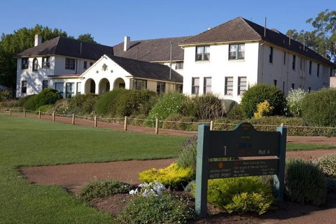 The Dormie House - On The Golf Course - Perth Resorts 3