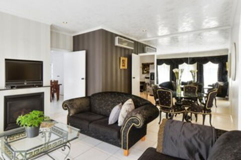 BOUTIQUE STAYS - Brighton Rose - Accommodation Perth 0