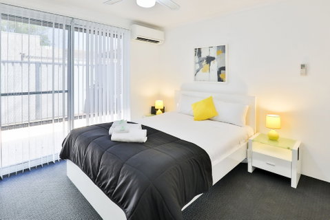 112 Olive Apartments - Accommodation Perth 6