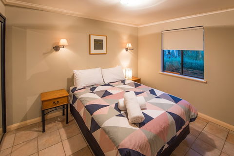 Whalers Cove Villas - Perth Resorts 4