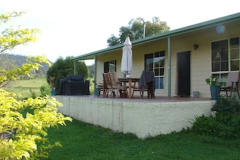 Halls On Falls Homestead - Accommodation Perth 2