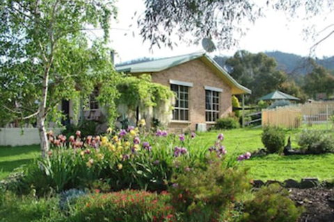 Halls On Falls Homestead - Accommodation Perth 0