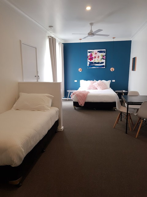 Town House Motor Inn - Accommodation Perth 6