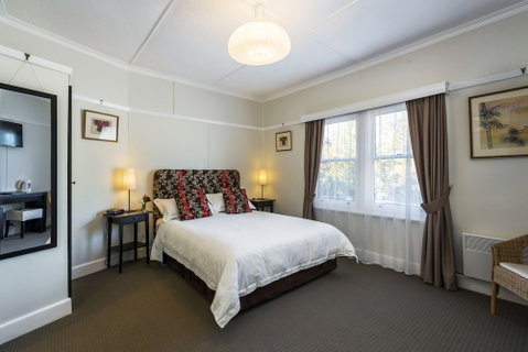 Ashdowns Of Dover B&B - Accommodation Perth 3