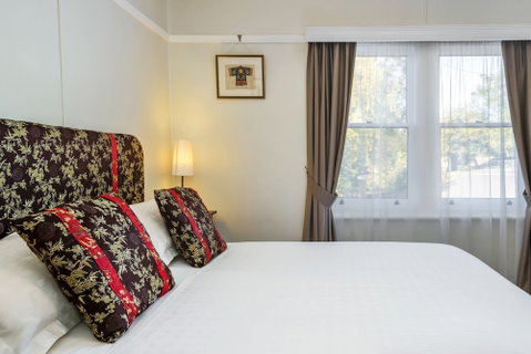 Ashdowns Of Dover B&B - Accommodation Perth 2
