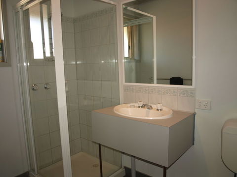 Old Coach Motor Inn - Accommodation Perth 5