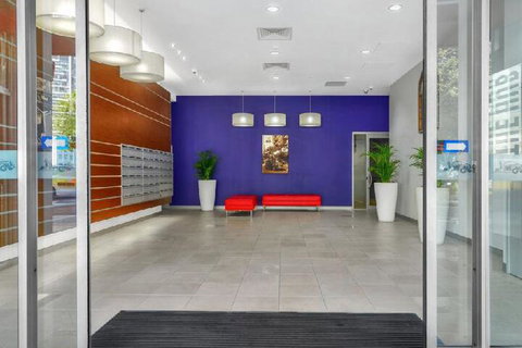 The Hub Apartments - Accommodation Perth 3
