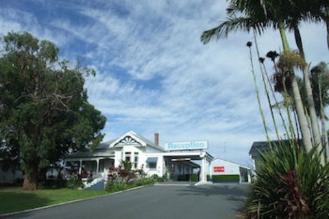 Colonial Court Motor Inn - Accommodation Perth 0