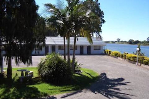 Colonial Court Motor Inn - Accommodation Perth 1