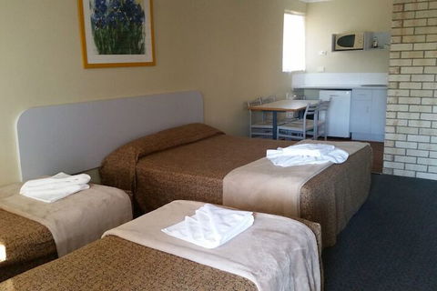 Ocean Parade Motel - Accommodation Perth 5