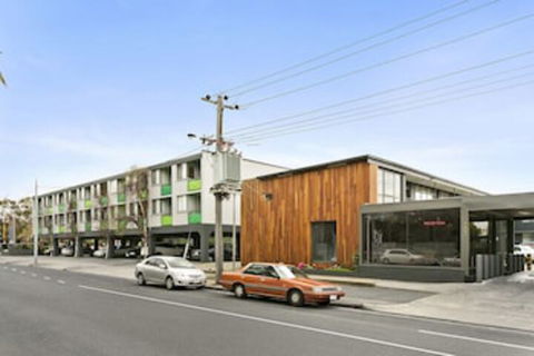 Melbourne's Princes Park Motor Inn - Perth Resorts 0