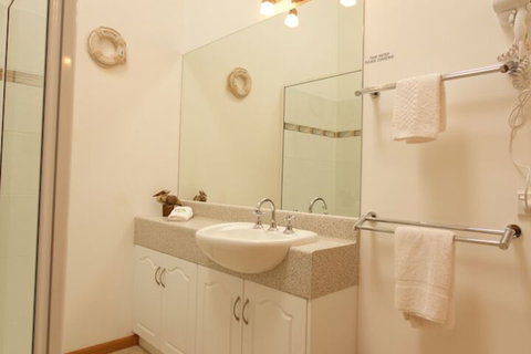 Abs By The Bay - Accommodation Perth 3