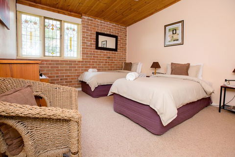 Bluebush Estate - Accommodation Perth 7